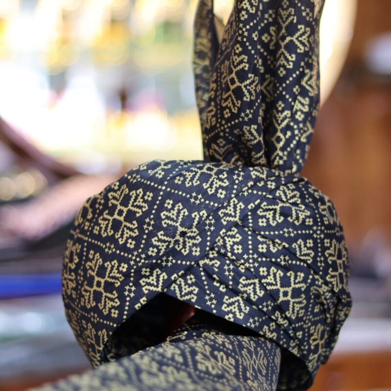 Elegant Black & Gold Printed Imama Sharif